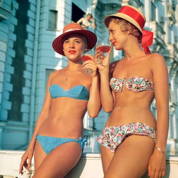 Where To Buy Retro Swimwear