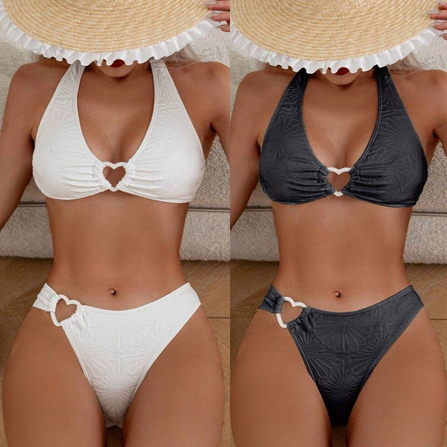 Sexy Halter Neck Bikini with Heart Cutout – 3-Piece Backless Swimsuit for Women