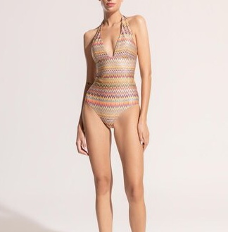 What Is De Facto Swimwear And Why Is It Trending?