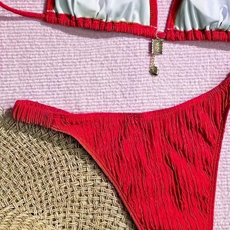 2025 Fashion Two-Piece Bikini Set With Unique Fabric European Style