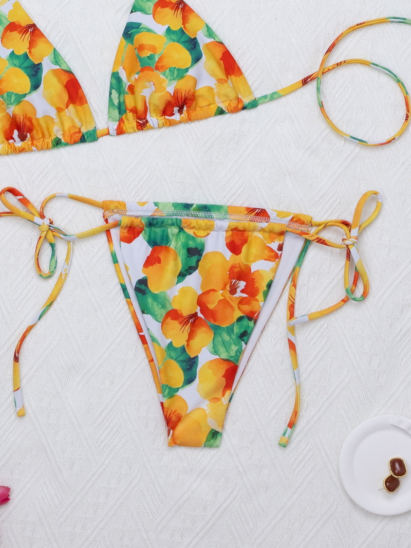 2025 Sexy Floral Bikini – Western Style Tie Back Swimsuit for a High-End Look