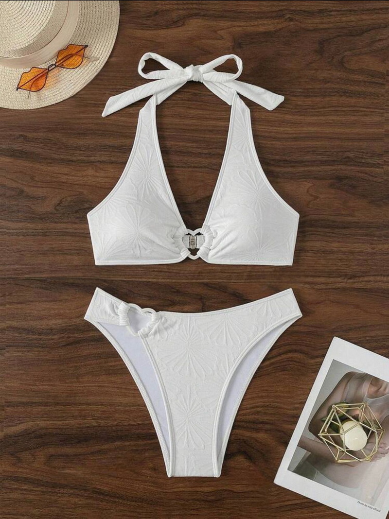 Sexy Halter Neck Bikini with Heart Cutout &ndash; 3-Piece Backless Swimsuit for Women_08