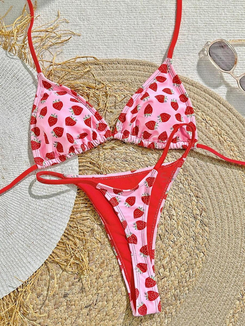 New Western Style Bikini – Strawberry Print Triangle Backless Swimwear for a Slimming Look