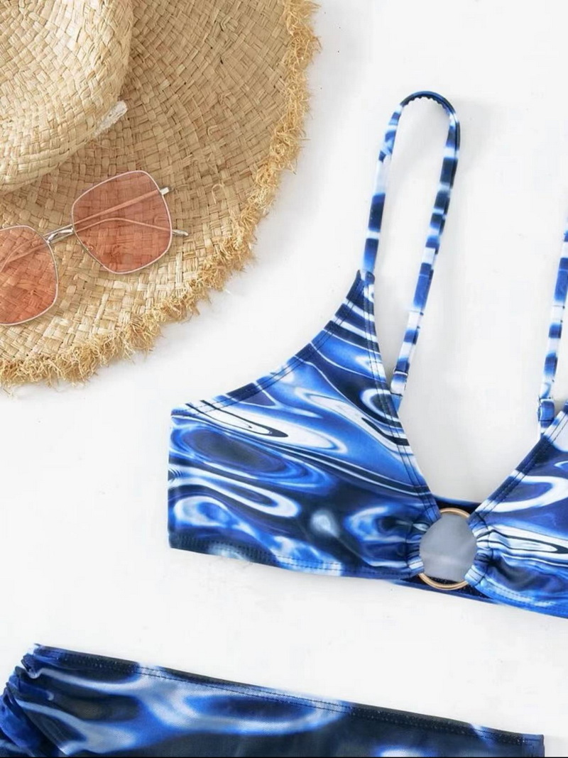Sexy Three-Piece Ring Accent Bikini Set - Beach-Ready Women's Swimwear