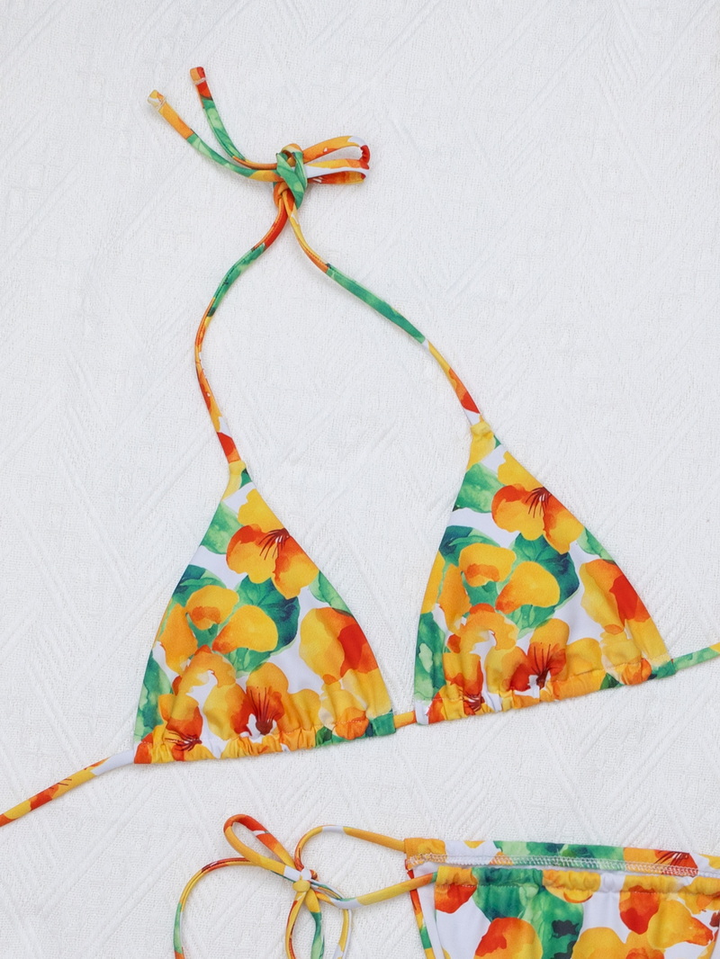 2025 Sexy Floral Bikini &ndash; Western Style Tie Back Swimsuit for a High-End Look_04