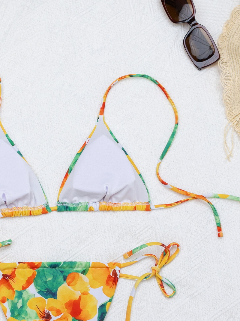 2025 Sexy Floral Bikini – Western Style Tie Back Swimsuit for a High-End Look