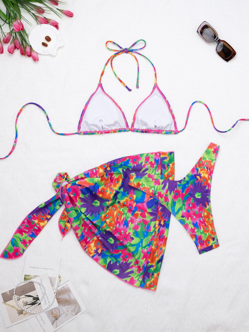 In-Stock 2025 New European and American Sexy Floral Three-Piece Bikini Set_01