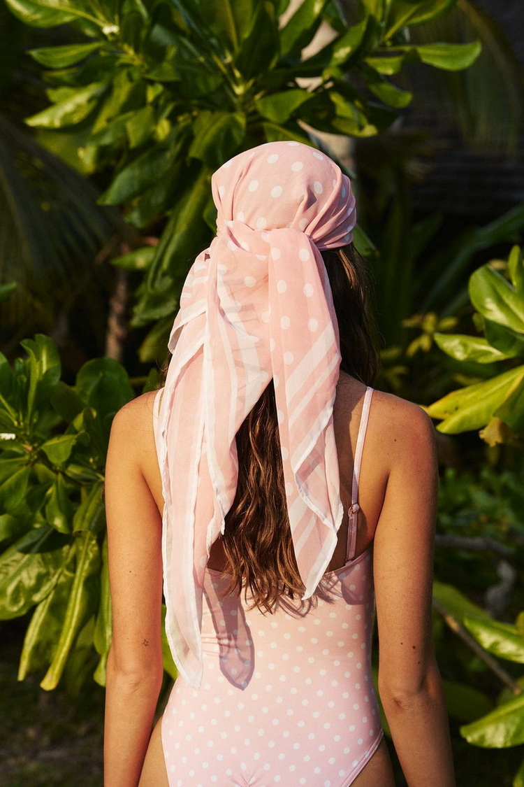 New European Polka Dot Floral One-Piece Swimsuit for Women – Tight Fit, Sexy, Solid Bikini