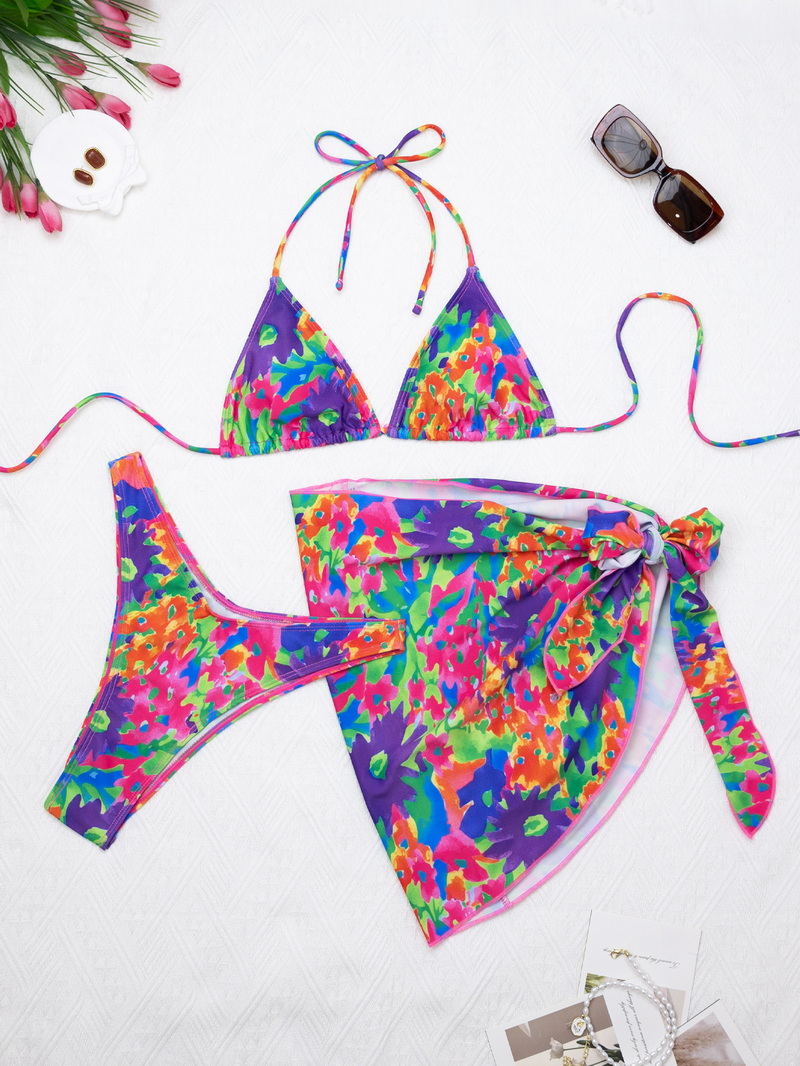 In-Stock 2025 New European and American Sexy Floral Three-Piece Bikini Set_02