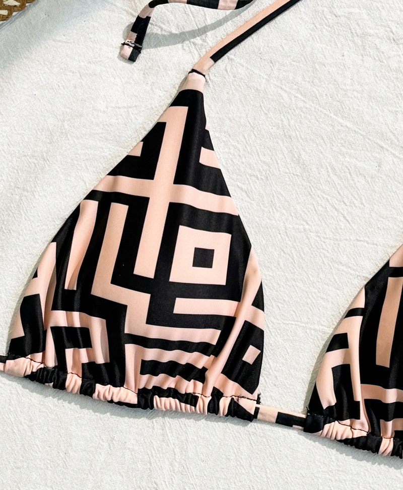 2025 New European Printed Bikini Set With Sexy Vacation Style Two-Piece Swimsuit_9