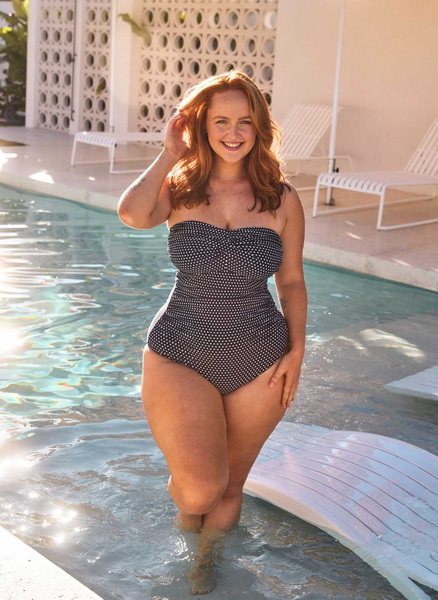 How To Hide Fat Thighs in Swimwear
