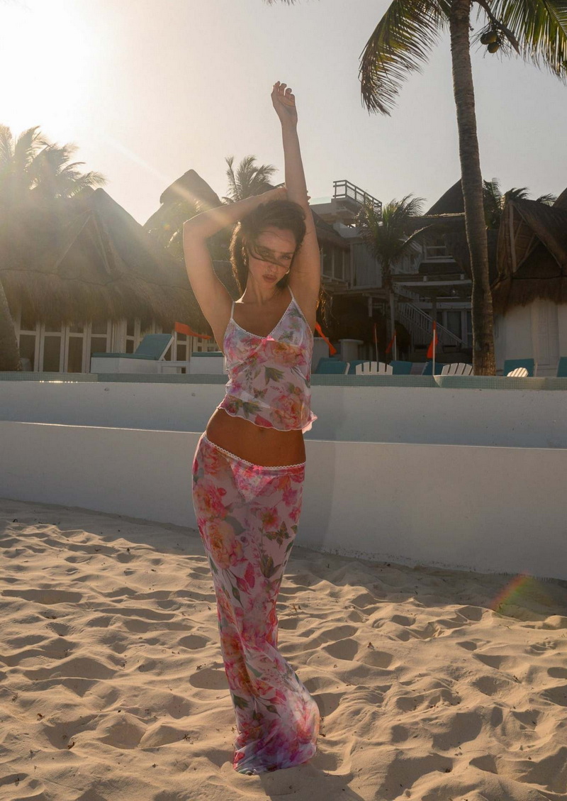 Floral Mesh Spaghetti Strap Beach Skirt Set With Bow And Lace Detail_11